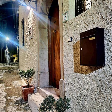 Calitri Casa Vacanze Donna Erminiaヴィラ エクステリア 写真